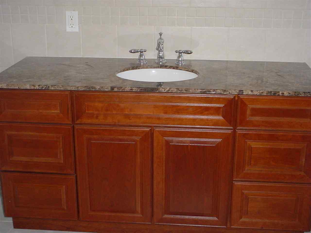 resized-2349823-Master Vanity.JPG